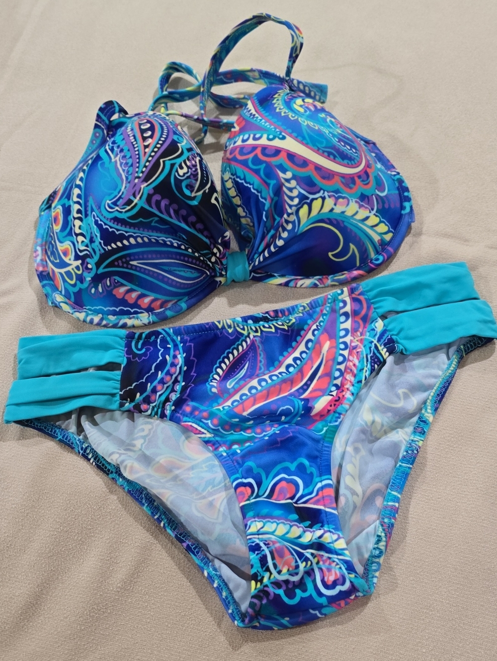 NWOT-VENUS Blue Paisley Bikini Set